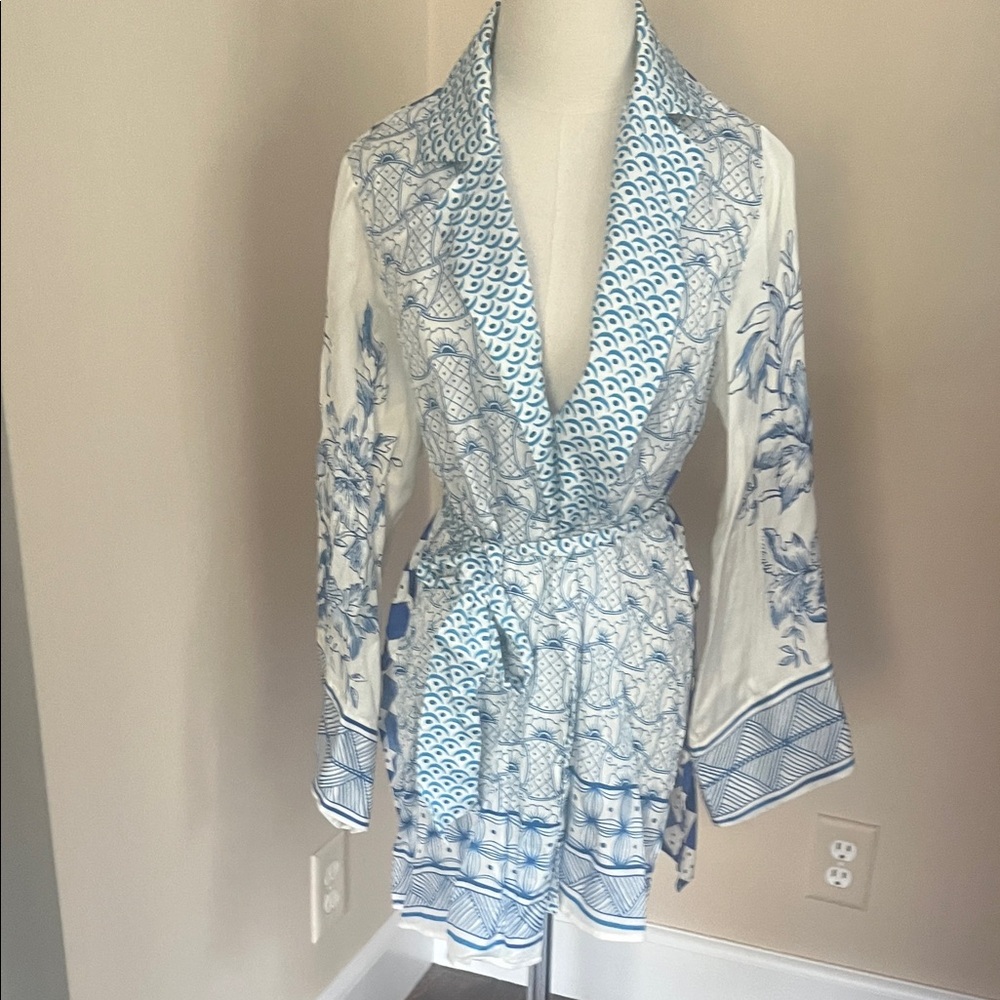 Blue & White Printed Tie-Waist Kimono